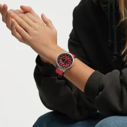 Big Bold IronySB07S110 - RED JUICY<Swatch Fashion