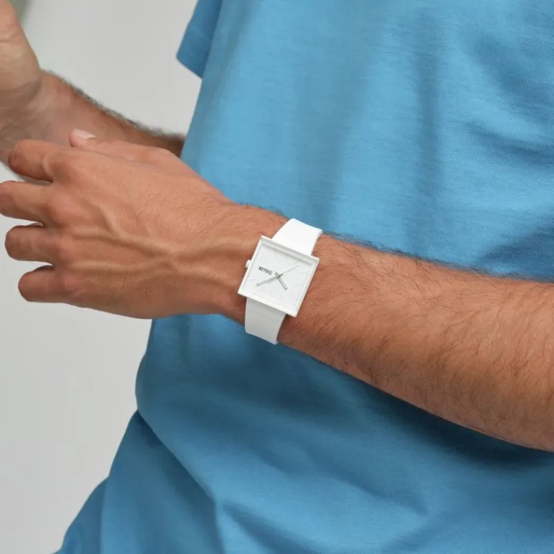 EssentialsSO34W700 - WHAT IF...ALLWHITE?<Swatch Best